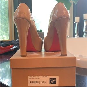 Louboutin nude patent shoes